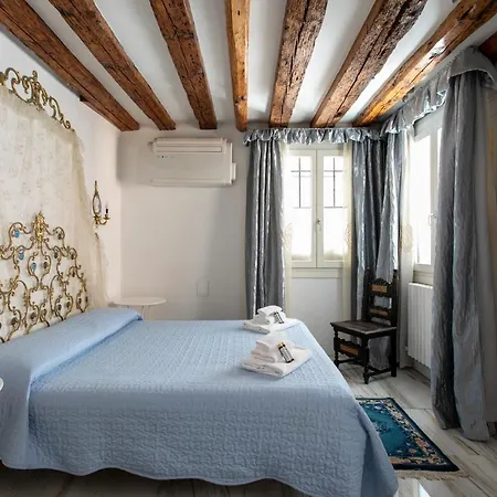 Apartment S. Maurizio - *