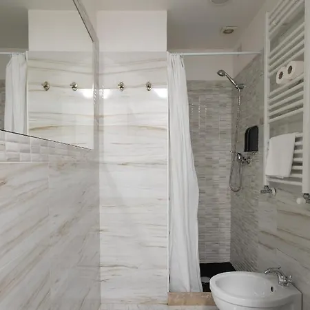 Apartment S. Maurizio - *