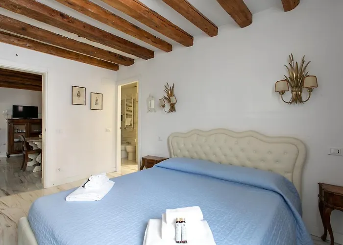 S. Maurizio - شقة *