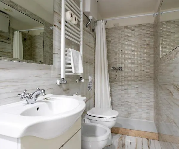 S. Maurizio - شقة