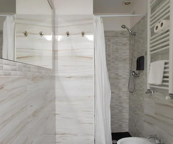 شقة S. Maurizio - *